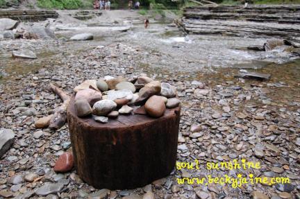 rocks_beckyjaine_2013